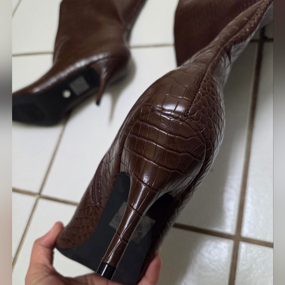 Brown Heeled Over-the-Knee Boots - Picture 2 of 16